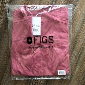NWT Figs Quartz “mock neck” underscrub shirt